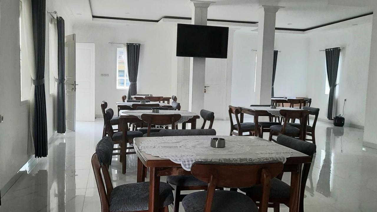 Hotel Wisma Mangurna Dolok Sanggul Extérieur photo