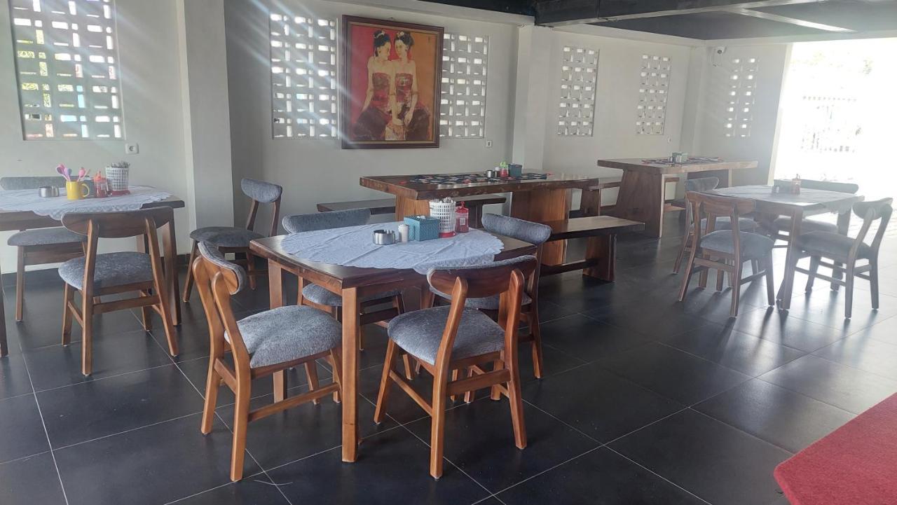 Hotel Wisma Mangurna Dolok Sanggul Extérieur photo